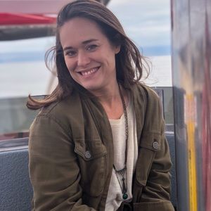 Meet your Posher, Caroline